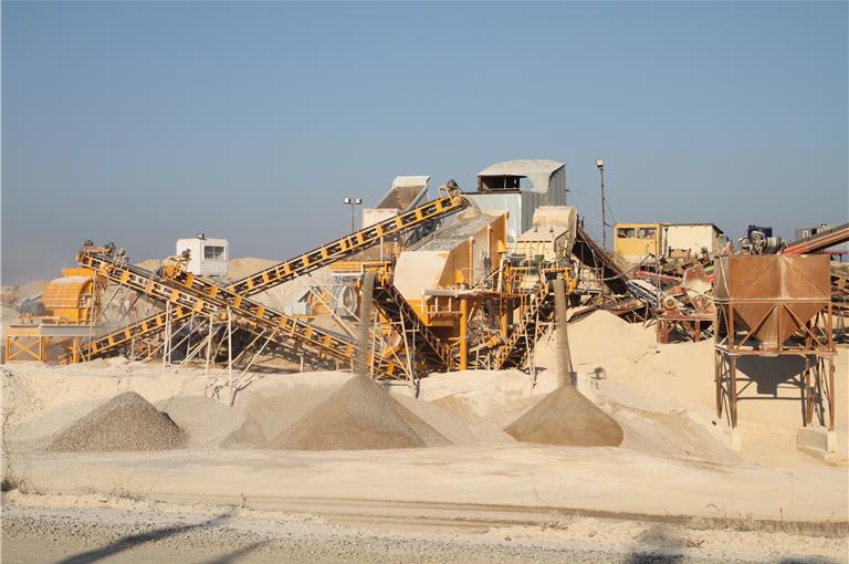 The Feature of Stone Crushing Screening Plants