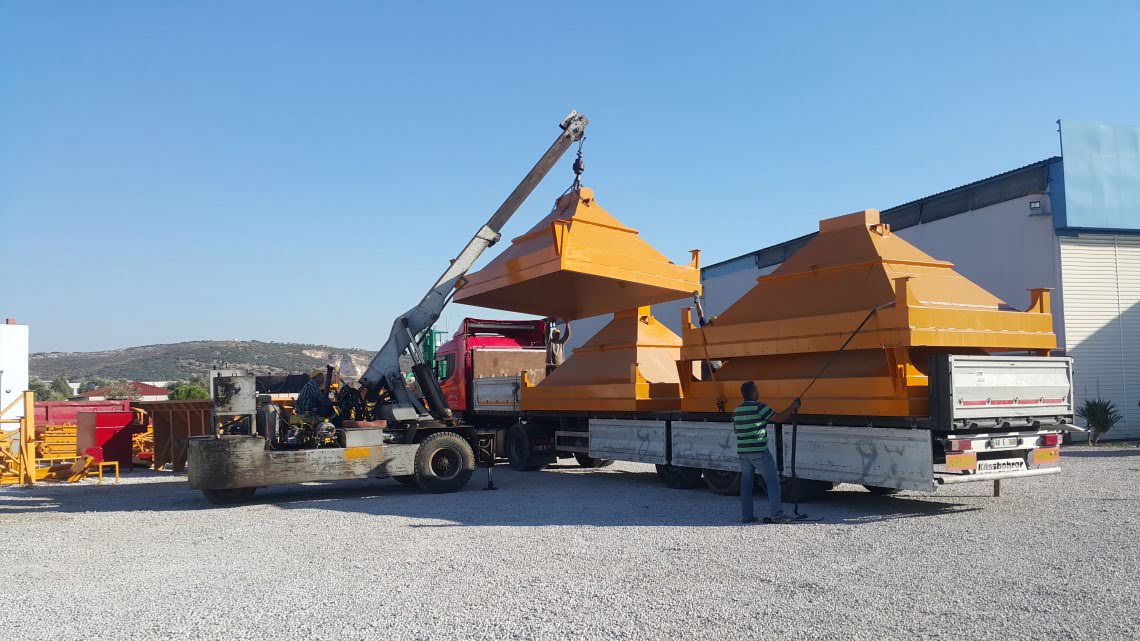 250 t/s kalker kırma eleme tesisi Muğla sevkiyatı devam ediyor