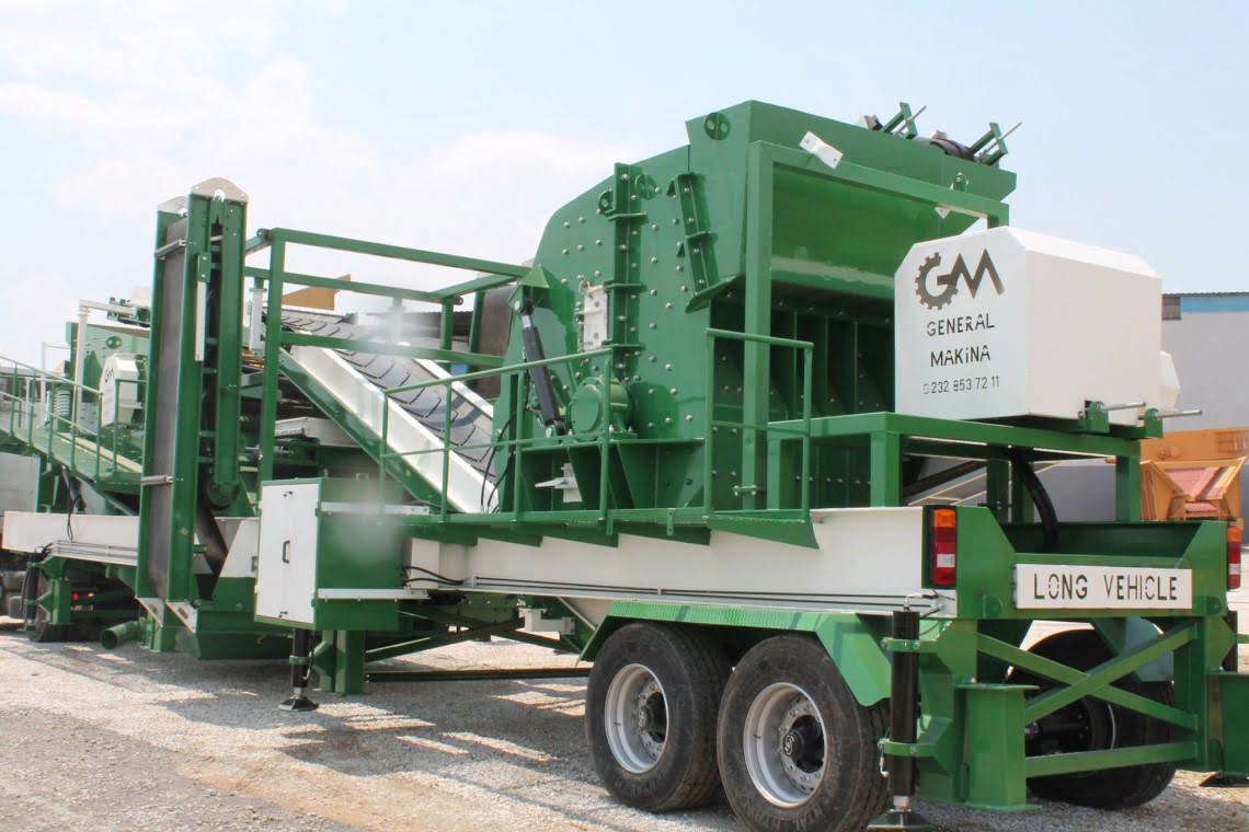 DMK 03 110 sa čeljusnom drobilicom i spiralnim peračem (separatorom)