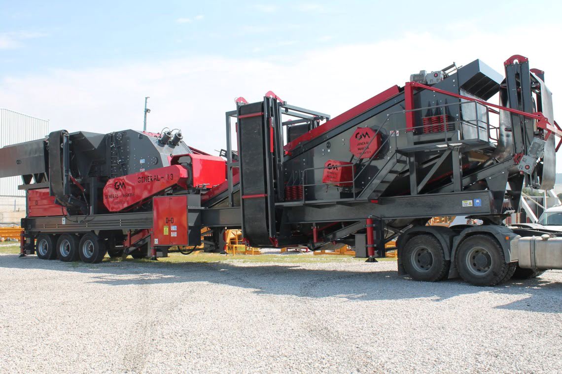 General 03 Mobil Taş Kırma Eleme Tesisi Başkent Yolunda