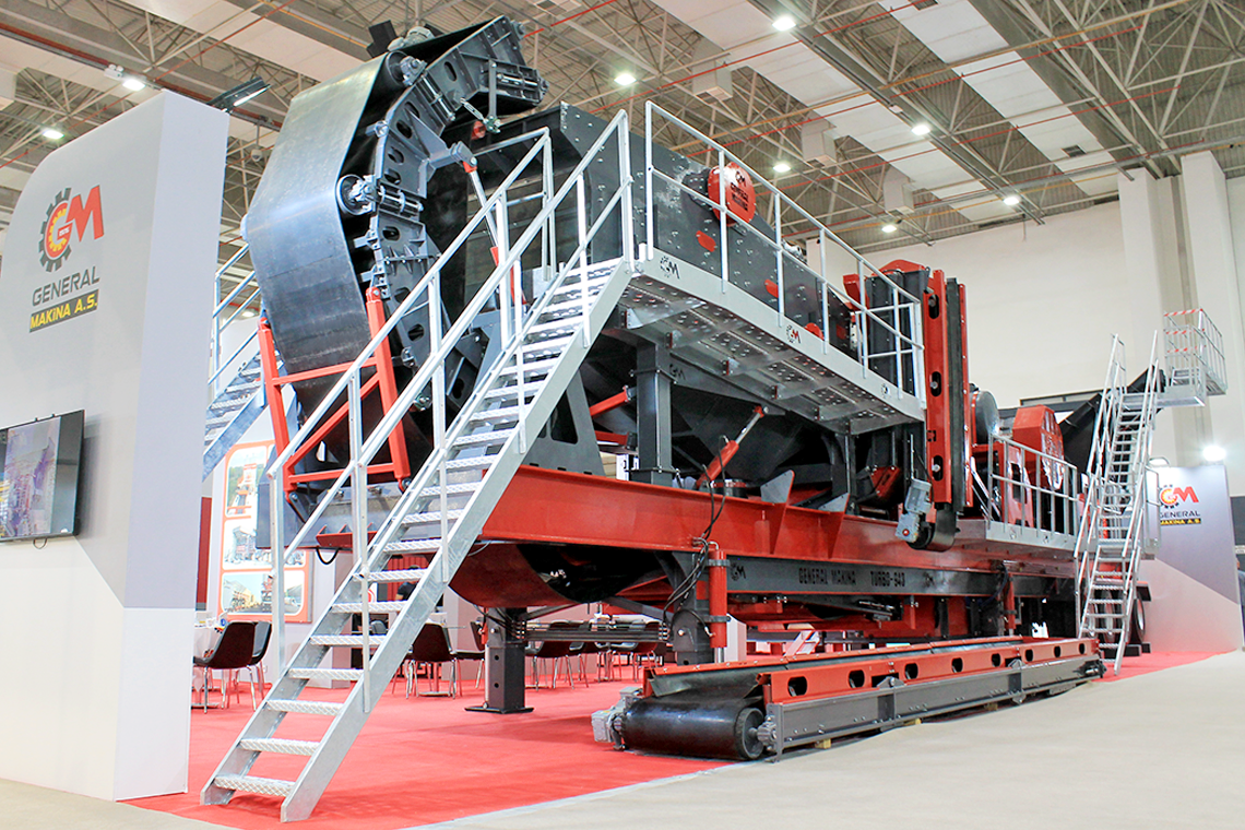 جنرال 944 الكسارة المتنقلة