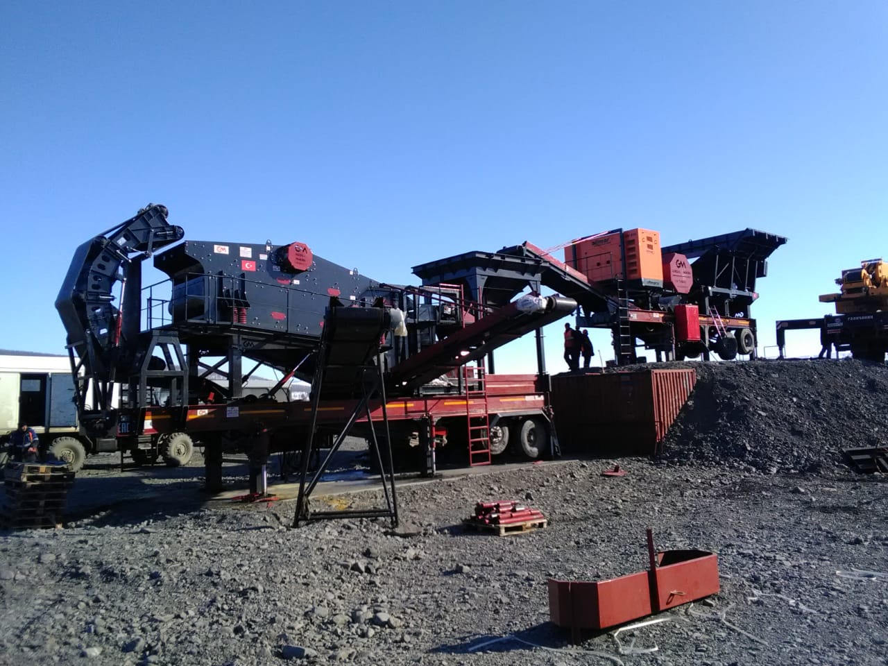 Mobil 90 Jaw and Cone Crushing and Screening Plant - Russia