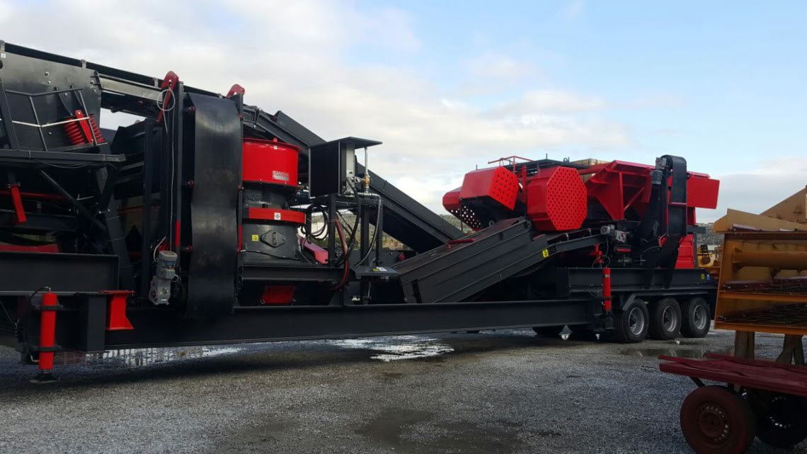 Our Crushing Screening Facility is on its way to Africa - General 944