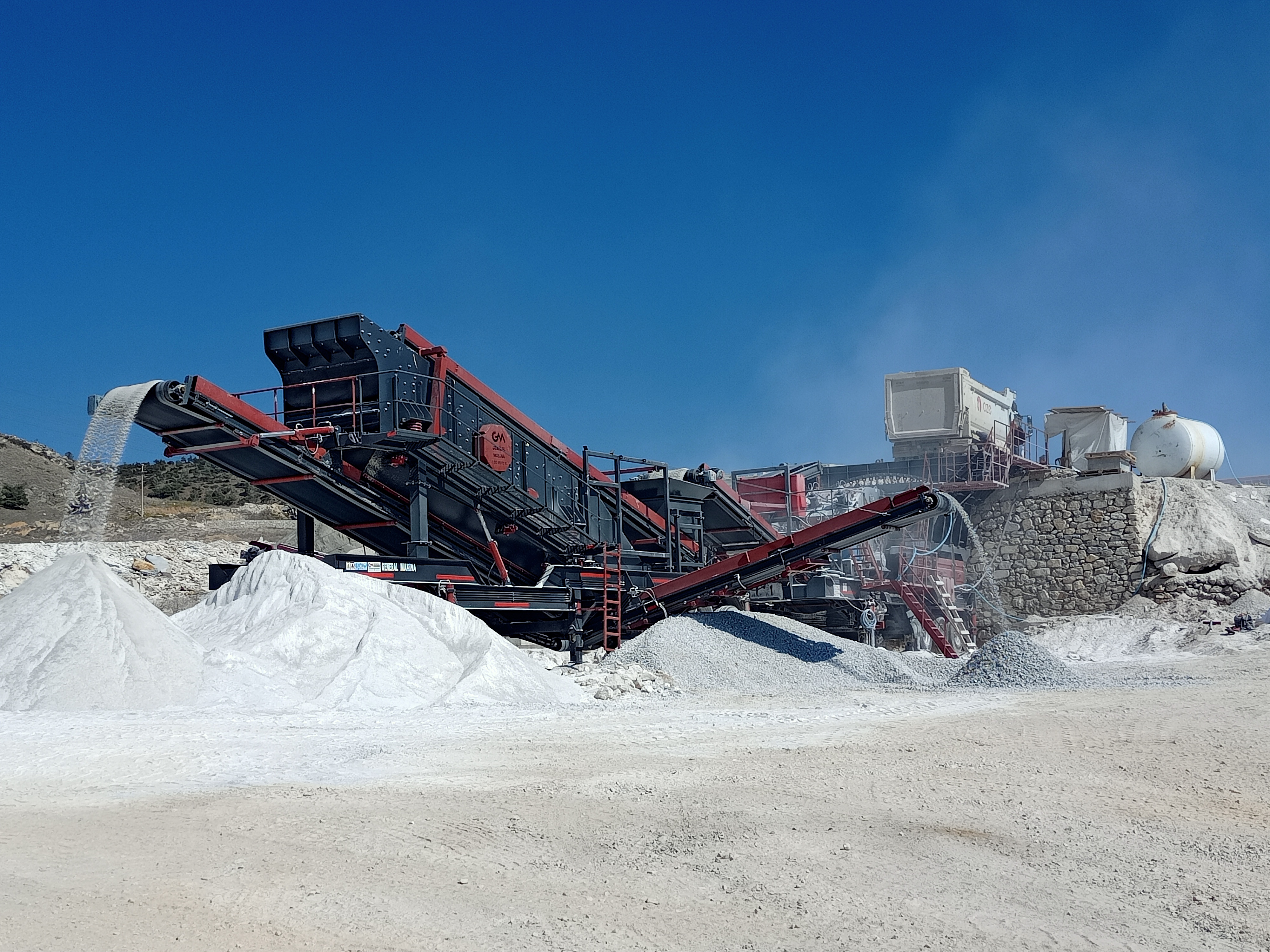 Planta Trituradora Móvil de Doble Chasis General 03-Denizli / Türkiye