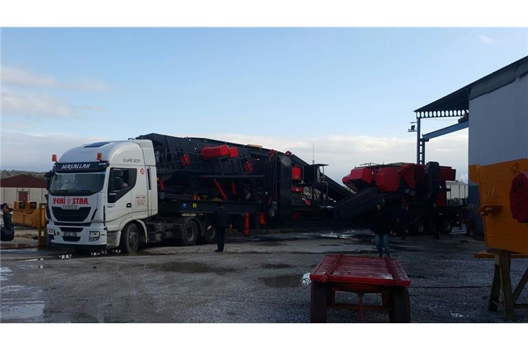 Stone Crushing Screening Plant on Africa Road - General 944